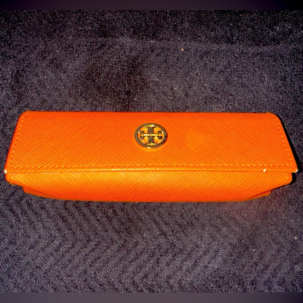 Tory Burch glasses case